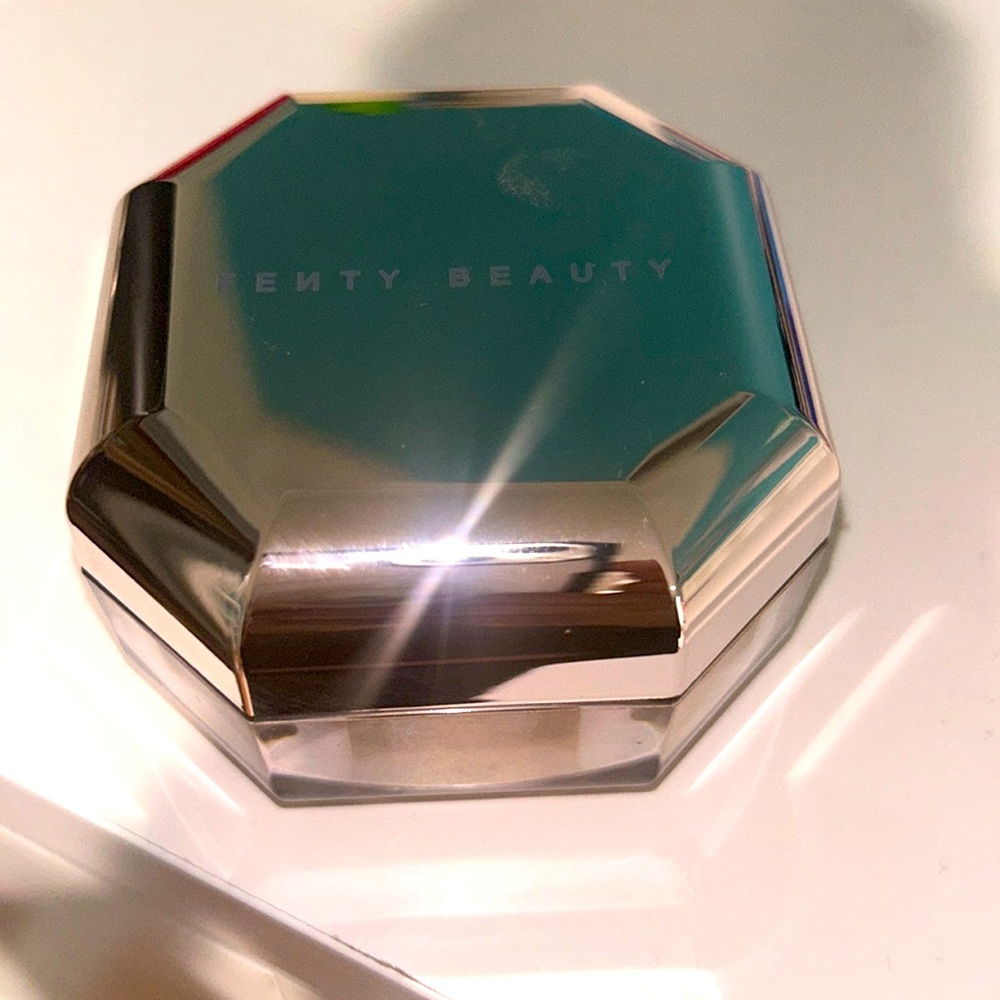 FENTY POWDER